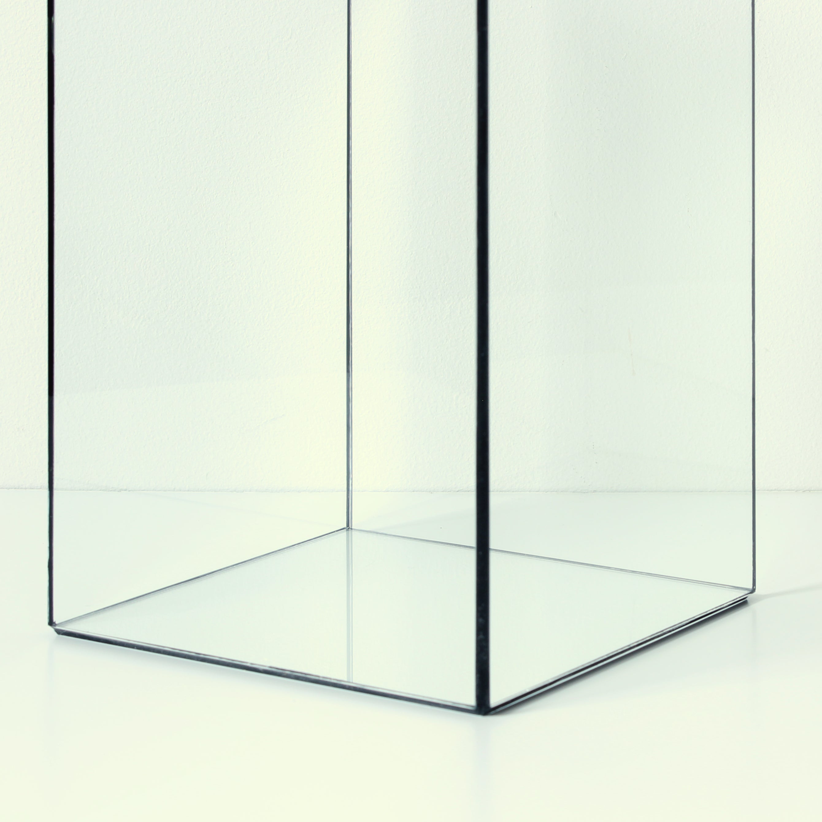 Glass Display Case – Rectangular Glass Showcase for Jewelry, Collectibles, Photos & Sculptures