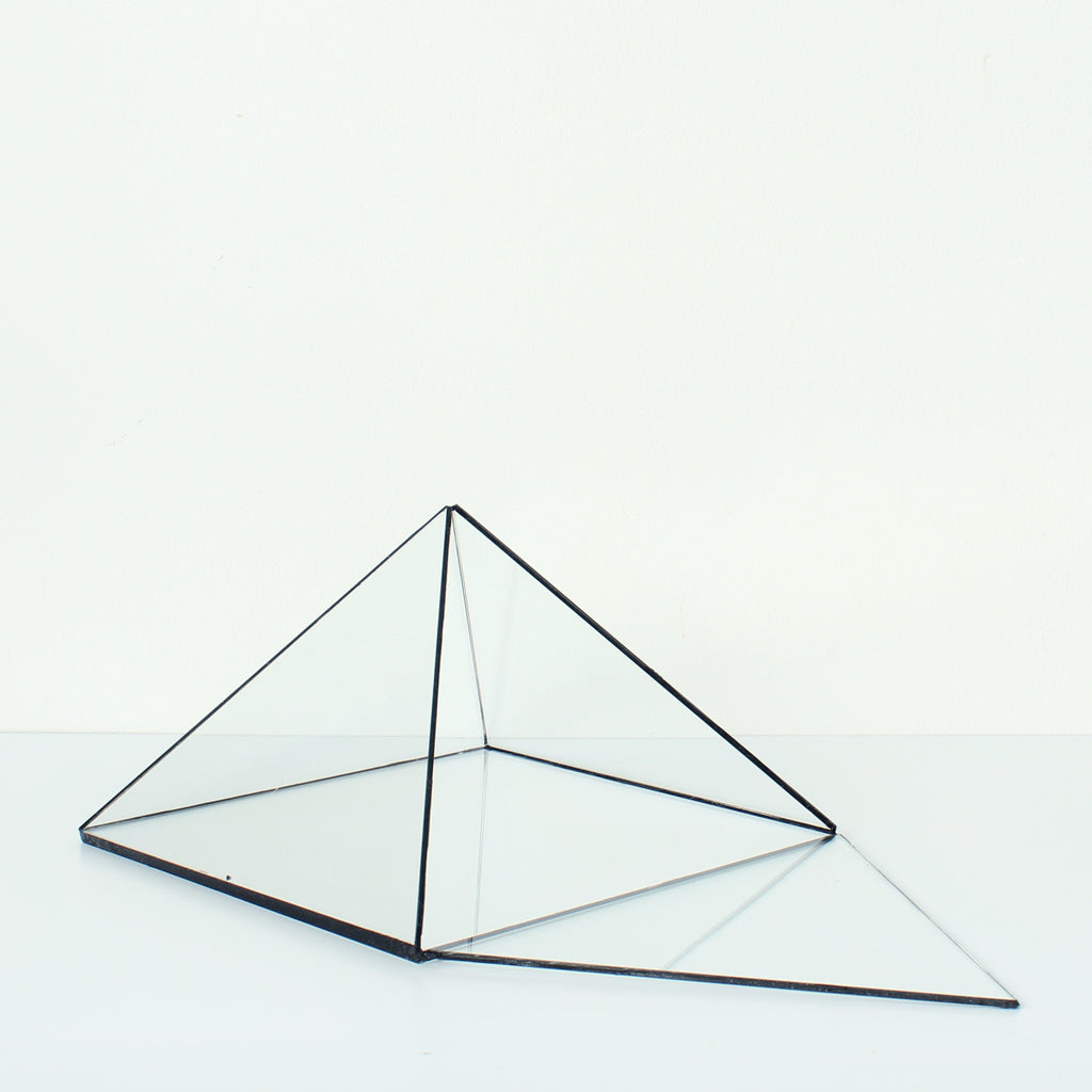 Glass Pyramid Display Case – Crystal & Jewelry Display